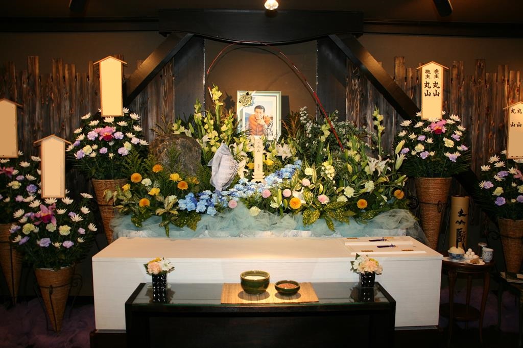 丸山様の生花祭壇